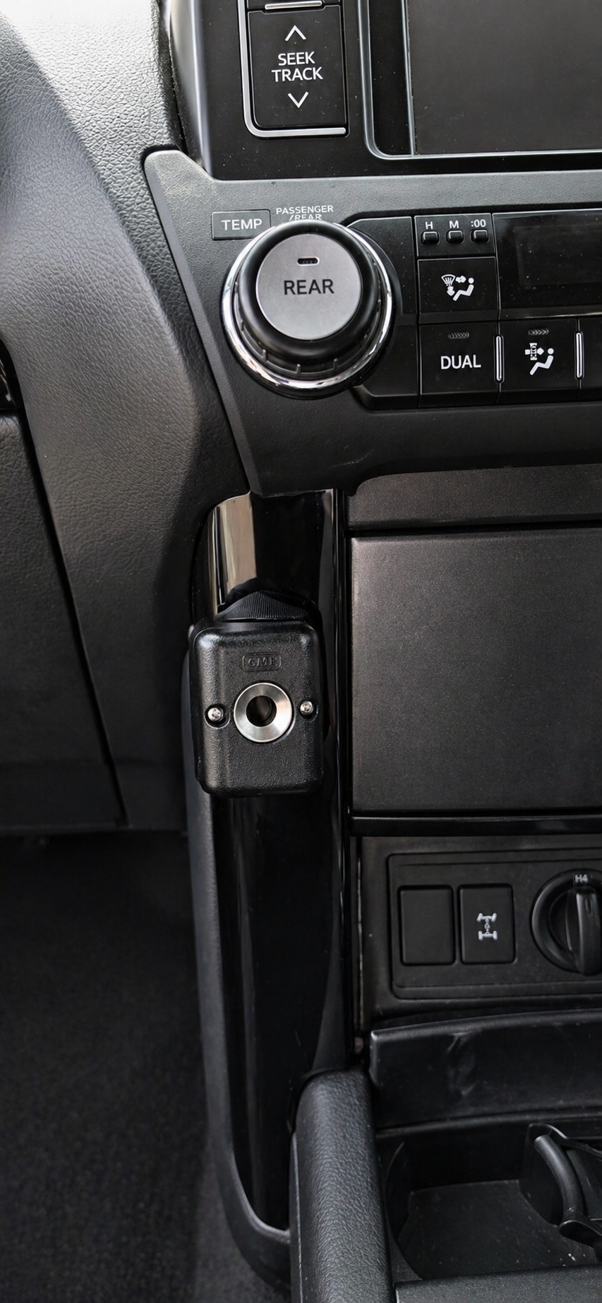 Toyota Prado 150 UHF Mic Mount